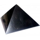 ピラミッド型オブジェ《シュンガイト》10cm