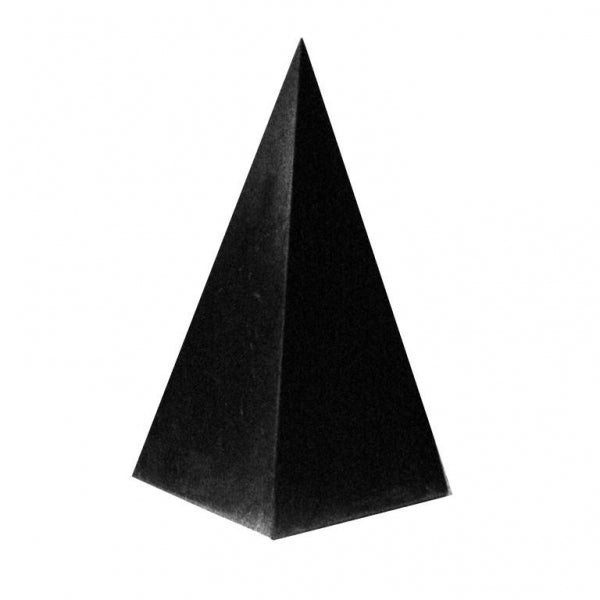 高いピラミッド型オブジェ《シュンガイト》7cm