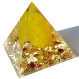 ヒスイのピラミッドオブジェ《ボヘミアンオルゴナイト》5×5cm